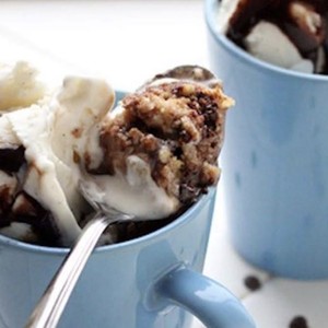 Chocolate Chip Cookie Dough Mug Cake